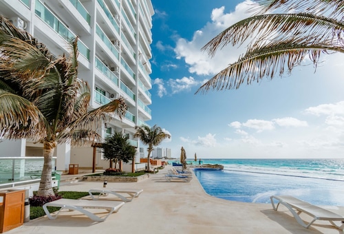 Ocean Dream Cancun by GuruHotel
