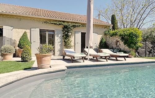 Private Heated pool - walking distance from Saint-Rémy-de-Provence