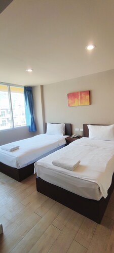 The Sea Bangsaen Hotel